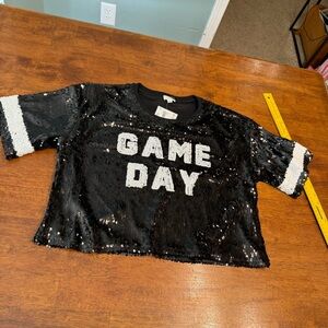 Le Lis Collection Black Sequin 'Game Day' T-Shirt cropped size large